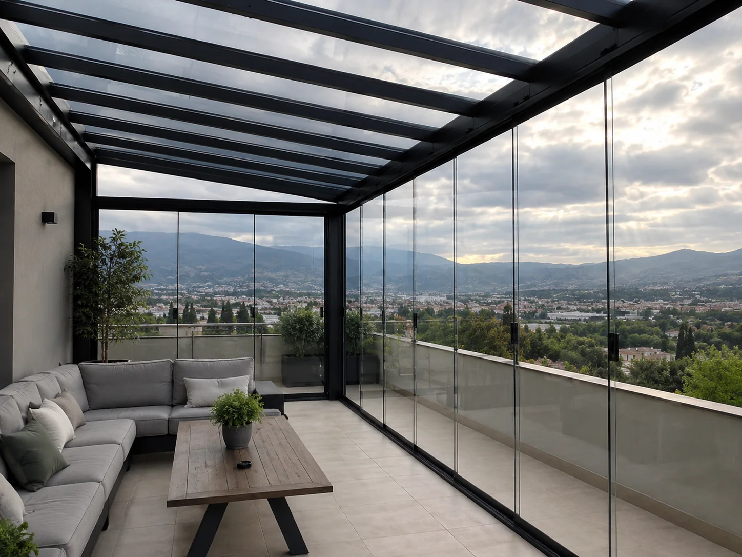 Techo de cristal en un ático con vistas a la montaña en Zaragoza